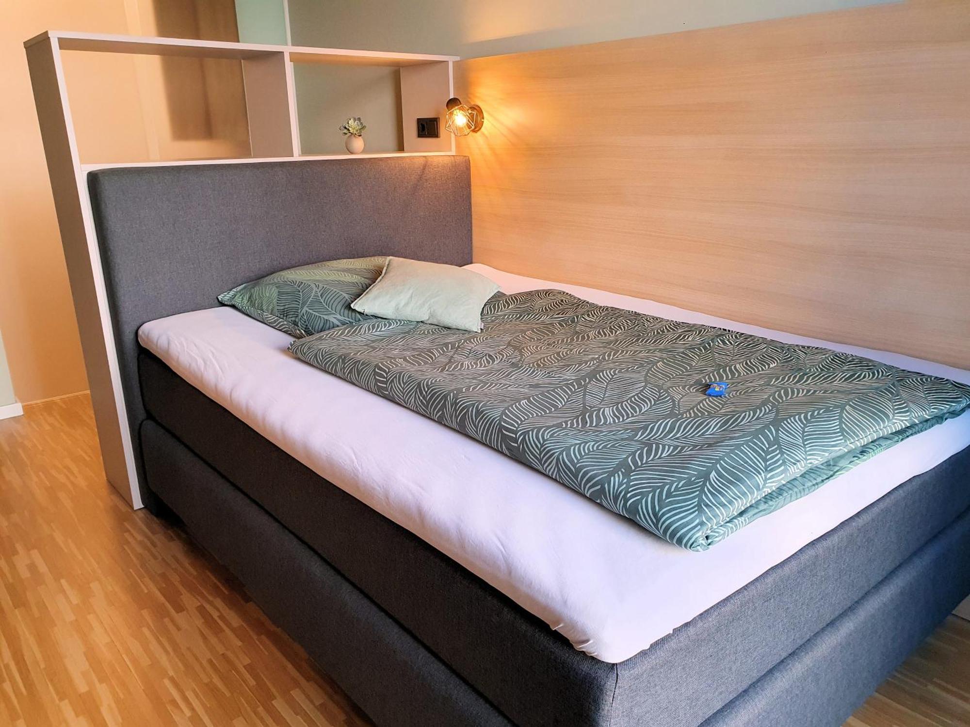 Con4Rent Hotel เคียร์ชไฮม์ อุนเทอร์ เท็ค ภายนอก รูปภาพ